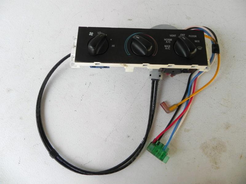 Ford mustang a/c heater control climate control with knobs, cables, vacuum lines