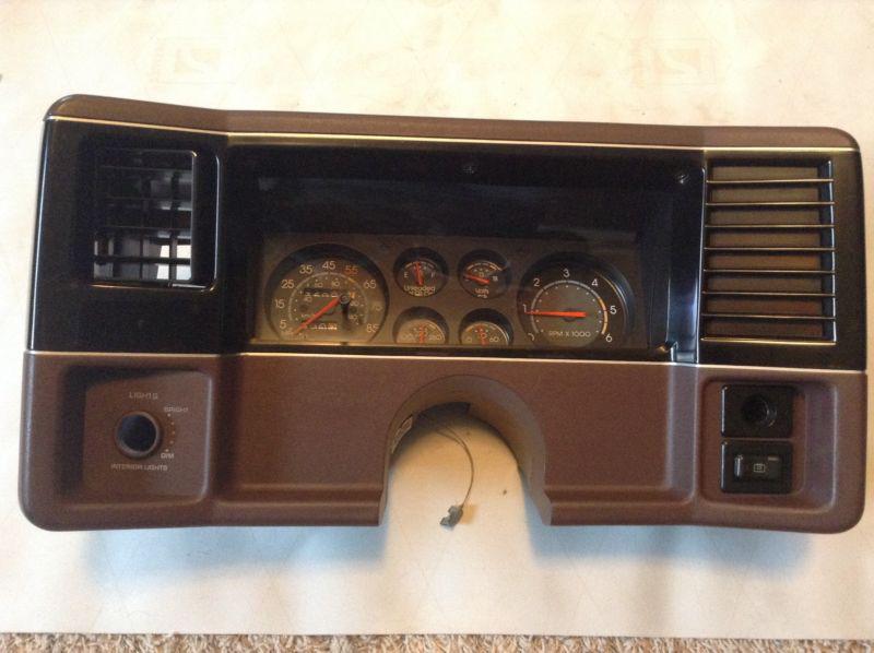 1984-87 chevy monte carlo ss dash gauge cluster bezel tach speedo gauges nice