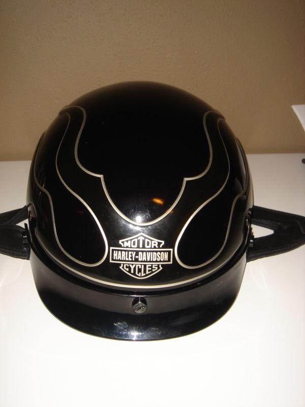 Harley davidson dot rated black helmet sz. xlrg., in excellent condition