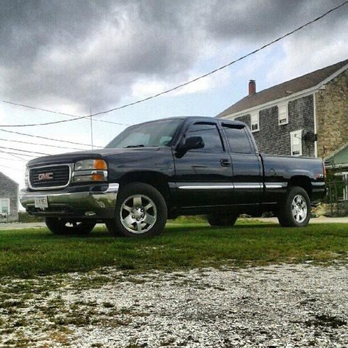 Gmc chevy denali mirror.... paint to match black and heat and power