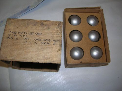 Vintage box of 6 silver light bulbs