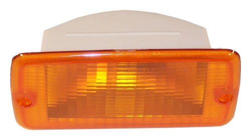 Crown automotive 55157032aa parking light housing fits 04-06 wrangler (tj)