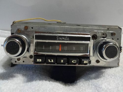 1968 1969 buick wildcat lesabre electra radio am delco model 7302524 complete