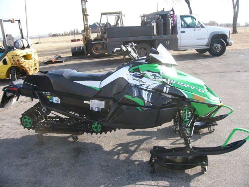 Articat z1 snowmobile 2010 rolling chasey 800 miles