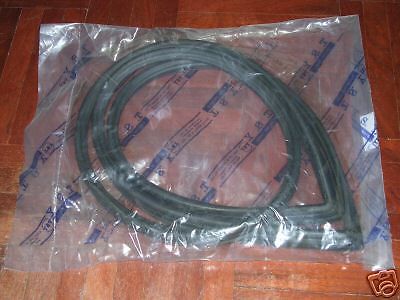 Datsun sunny b310 trunk lid seal weatherstrip