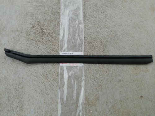 Toyota ta22 ta23 ra23 celica rh quarter window weatherstrip new