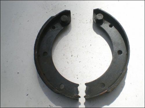 Porsche 911 / 912 e brake shoes (2)