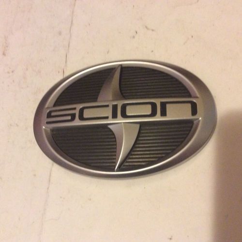 2009 scion front emblem original # 75331-52050