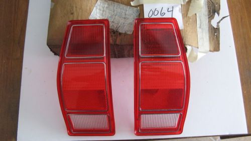 Nos 3881128 and 3881129 mopar 1976-80 dodge aspen pair  r&amp;l tail light lens