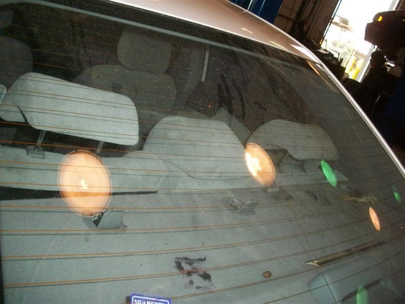 06 07 08 09 10 kia optima back glass w/o solar w/radio ant