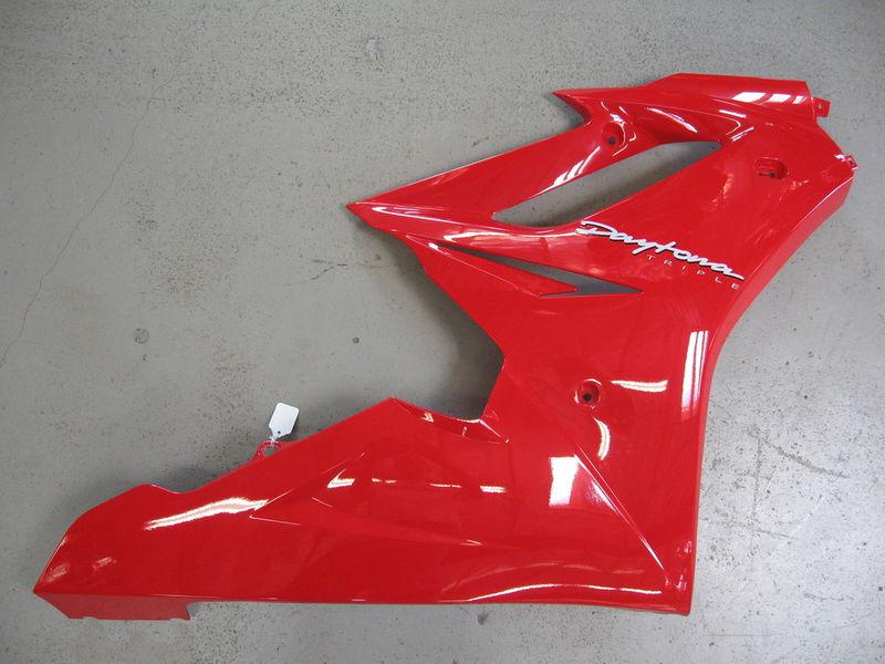 Triumph daytona 675 side panel rh red