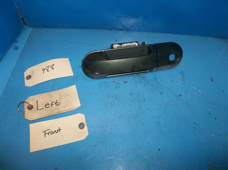 Mercury mountaineer door handle left front outer 2004