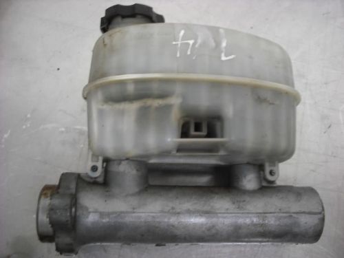 04 05 06 avalanche 1500 brake master cyl 49118