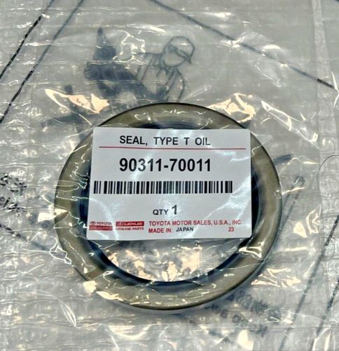 2-pc pk genuine toyota lexus(98-07)frnt axle hub seal lt &amp; rt sides 90311-70011