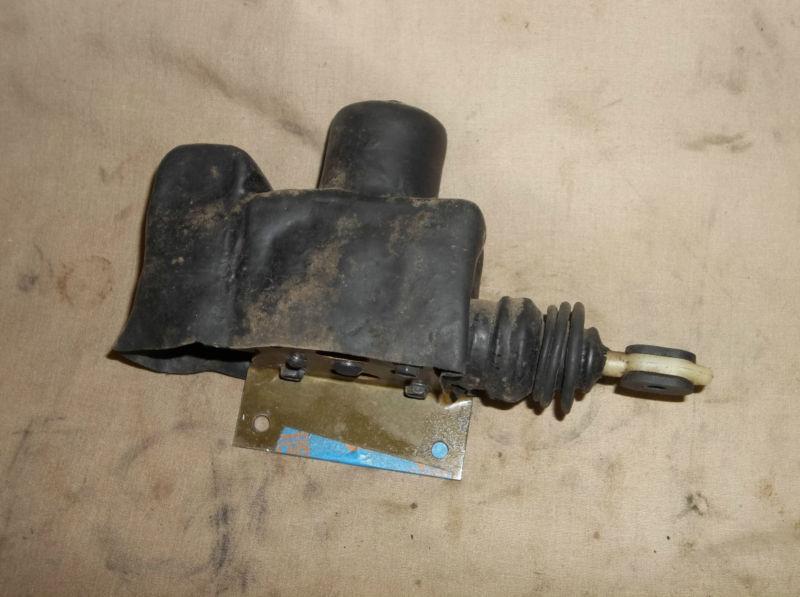 88 89 90 91 92 93 94 chevy gmc 1500 passenger rh front door power lock actuator