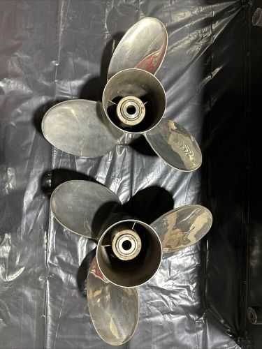 Mercury boat propeller mirage plus lh 13 x 23p 48-13705 rh 13 x 23p 48-13704 set