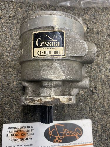 Cessna  c431001-0101 wet vacuum pump