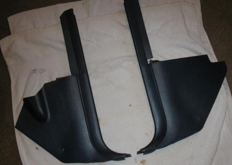  lincoln markv 77 78 79   driver & passenger  kick plates    excellent condition