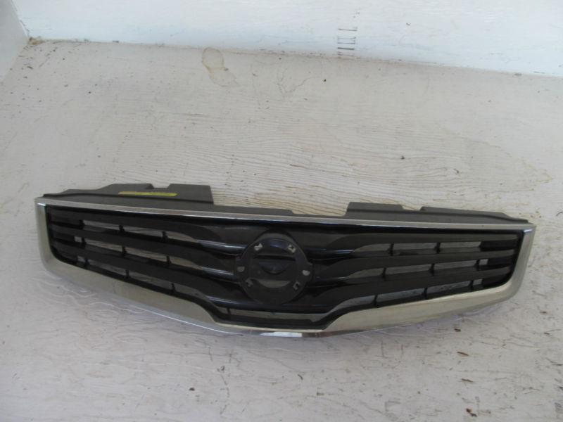 Nissan sentra grille 2011 and 2012 