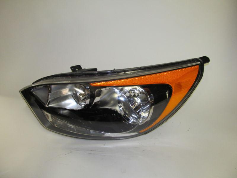 2012 kia rio 5 hatchback oem left headlight nice ! 