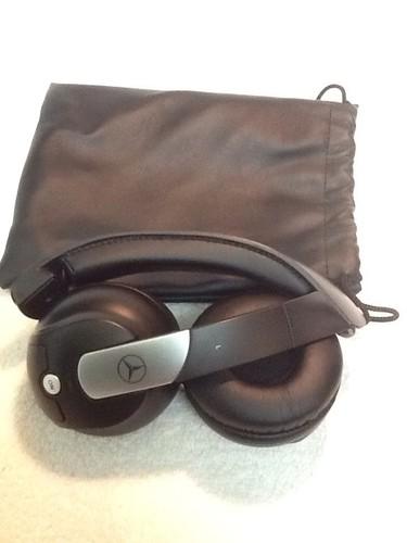 Oem 2009 to 2013 mercedes gl320 gl450 gl550 entertainment wireless headphones 