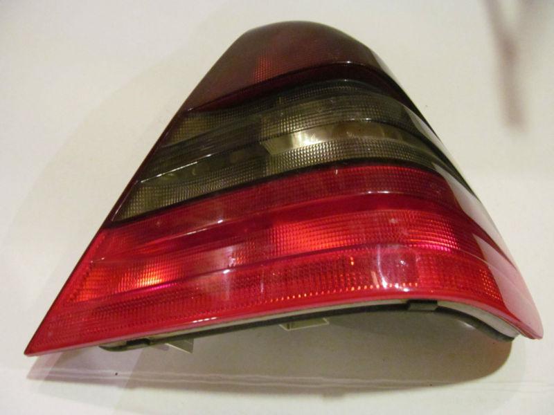 1996 1999 c-class right side tail light assembly 2028203864