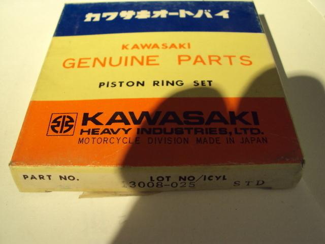 Ring set std                f11 250 13008-025    new kawasaki nos