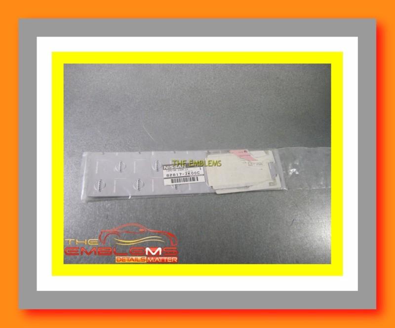 07-12 infiniti g35 g37 genuine factory original door tape oem 82817-jk00c