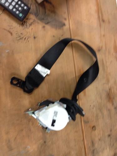 Seat belt for  a 04 bmw x3