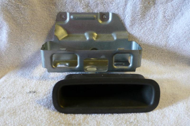 88,89,90,91 honda prelude si (1990) 1991 left door handle 