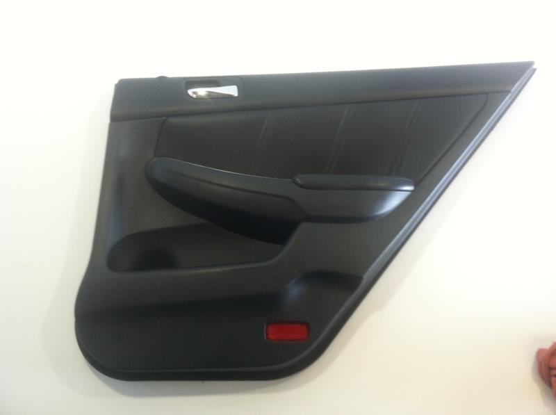 2003 honda accord right rear door panel  29997