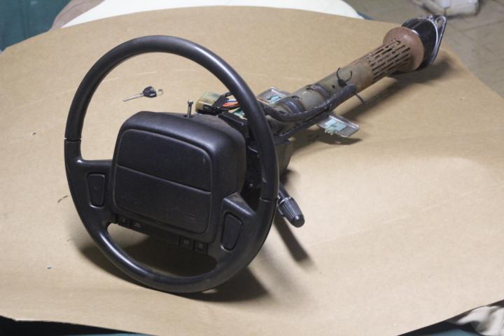 Jeep cherokee xj  steering w/ column\air bag\key 