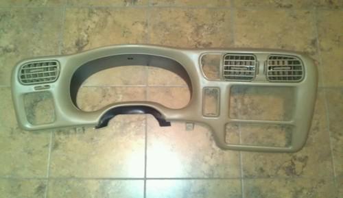  00-06 chevy blazer* s10*gmc sonoma * jimmy cluster radio dash bezel trim 