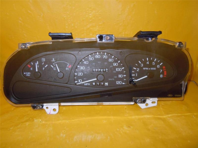 98 99 00 01 02 03 escort speedometer instrument cluster dash panel 117,217