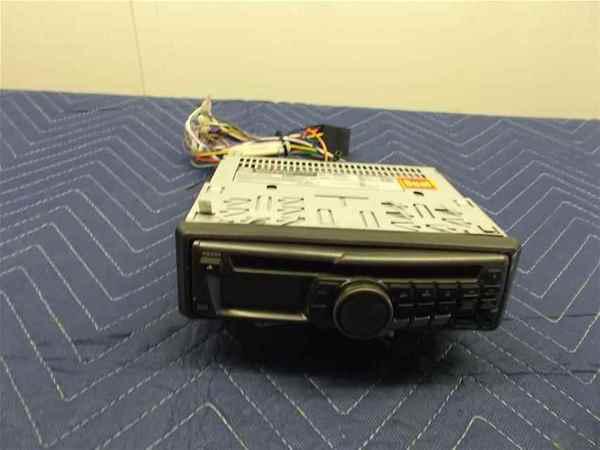 Dual radio cd player am/fm xd-1222 lkq