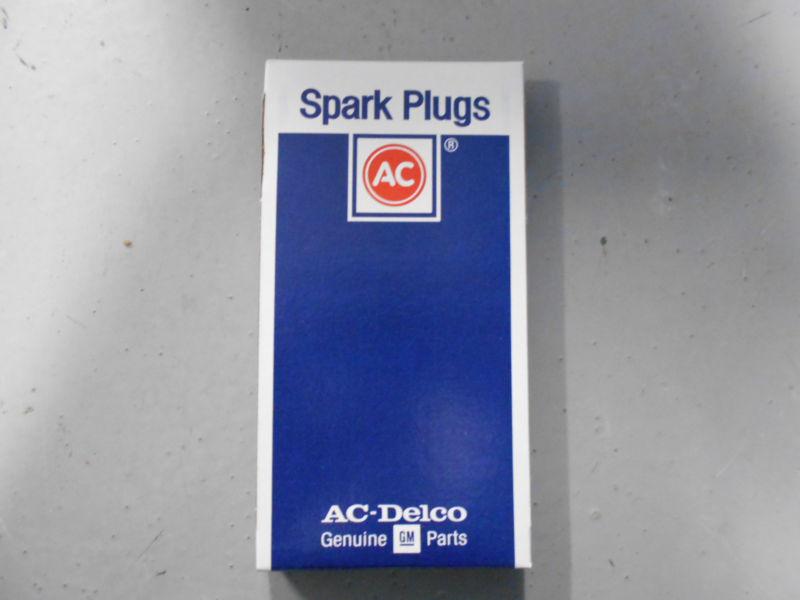 R45ts ac-delco spark plug