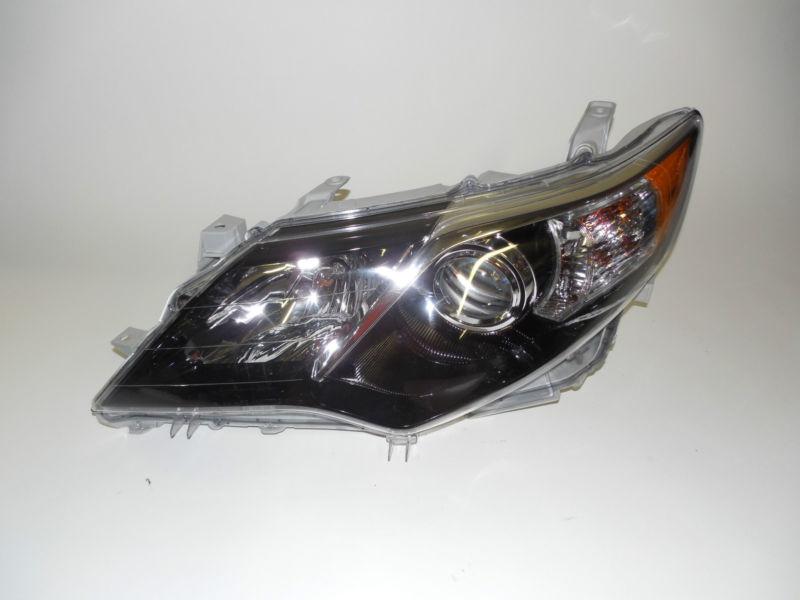 2012 2013 toyota camry se oem left headlight nice! 