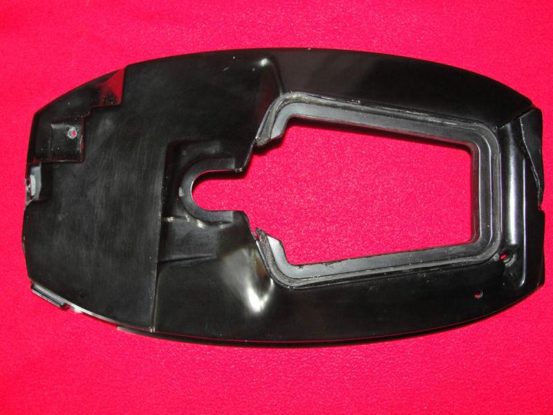 Mercury 9.9 hp lower cowl  86-93    8, 9.9, 15 hp