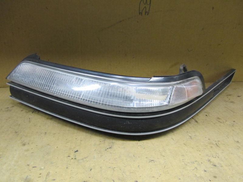 Toyota corolla sr5 2 door 88-91 1988-91 parking light turn signal w/ valance lh