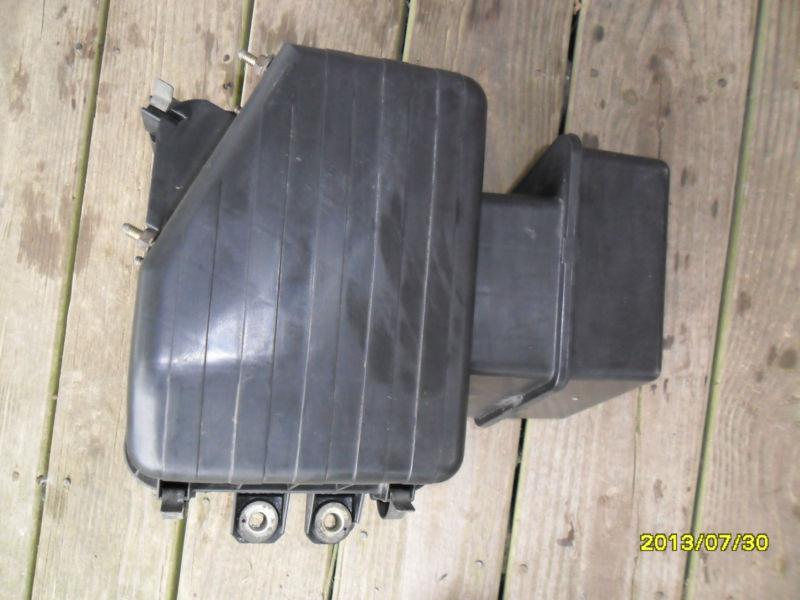 99 00 01 02 03 mitsubishi galant air cleaner box 2.4l 4 cyl 