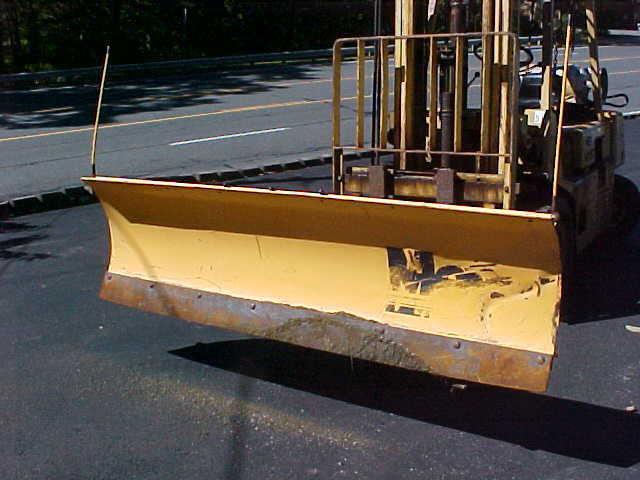 Meyers 7.5' power angle plow (nice shape / good cutting edge)