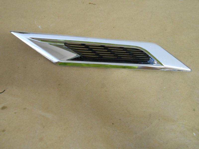 2011,12 cadillac cts right passenger fender grille oem used retaped 20881030