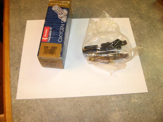 Denso 234-2001 oxygen sensor in sealed package free shipping