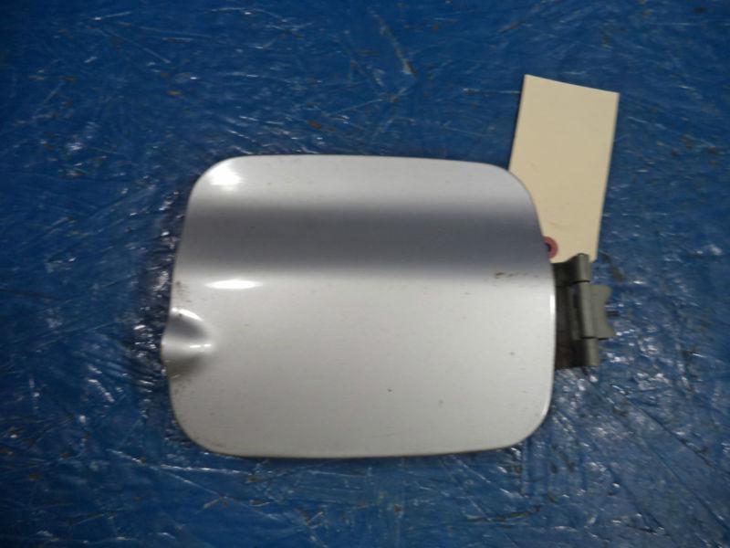 2001-2002 subaru forester fuel door oem silver