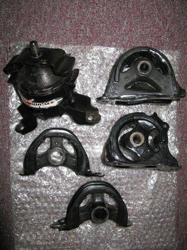 Used set of hardrace 5827 honda civic 96-00 ek engine mounts