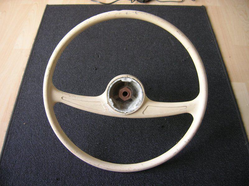 Volkswagen stahlgruber vw steering wheel petri perohaus kÄfer lenkrad batwing