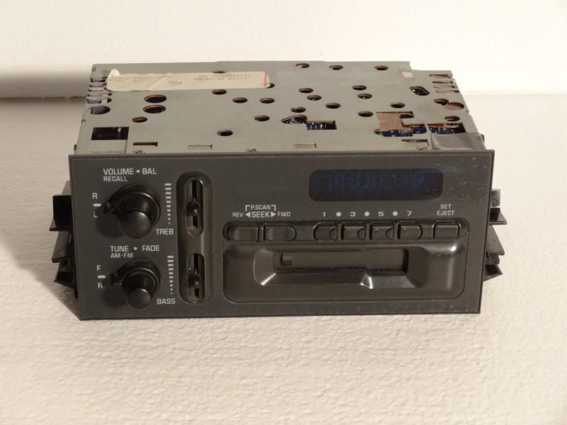 Oem ac delco in-dash am/fm cassette stereo/radio receiver gmt400