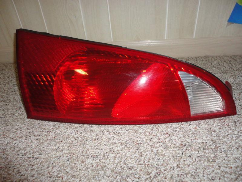 Ford focus zx3 right side tail lamp oem 