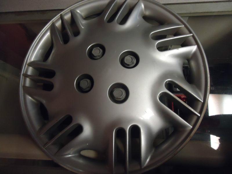 1996 1997 1998 1999 96 97 98 99 saturn s series hubcap wheel cover 14" inch oem