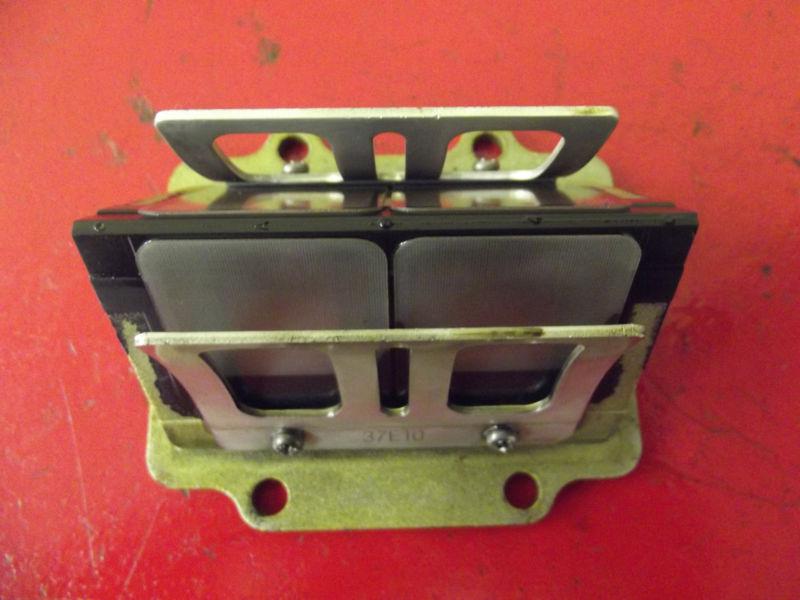 Suzuki rm250 rm 250 carburetor reed cage valve block intake 1999 2000